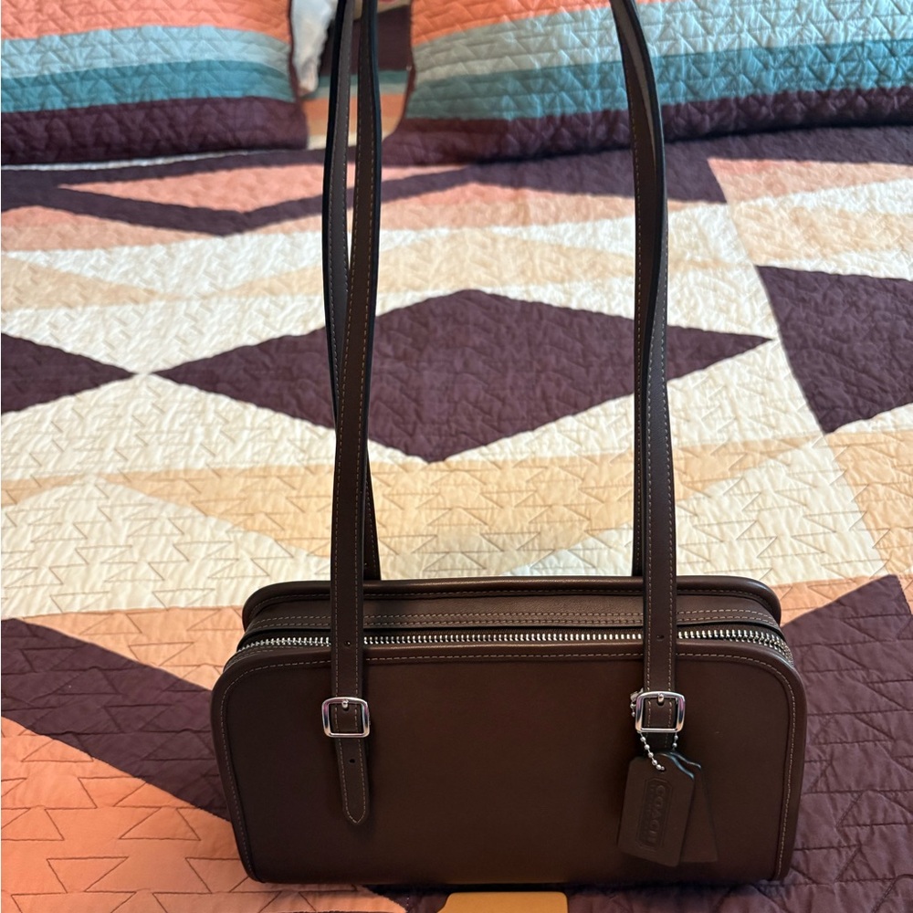Coach Maple Swing Zip